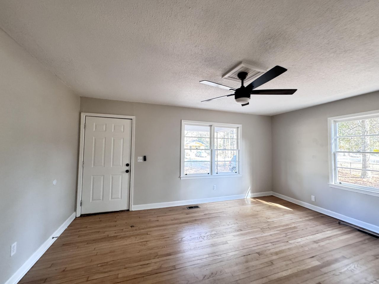 114 Madison Street Photo 5