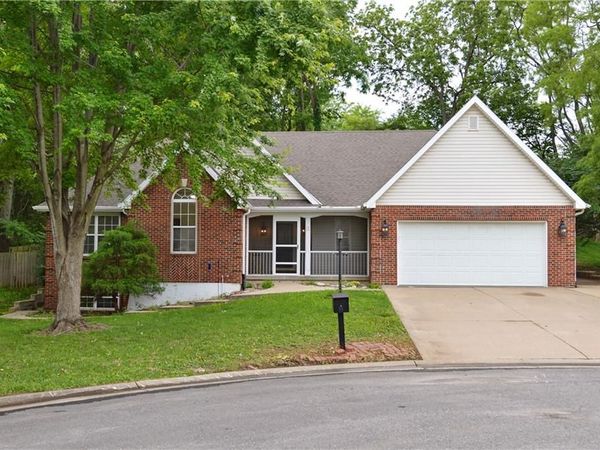 11 Chadwick Lane, Country Club, MO 64506