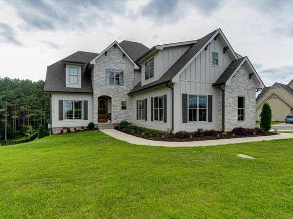 12951 Blakeslee Drive, Soddy Daisy, TN 37379