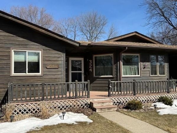 324 7th Street, Windom, MN 56101
