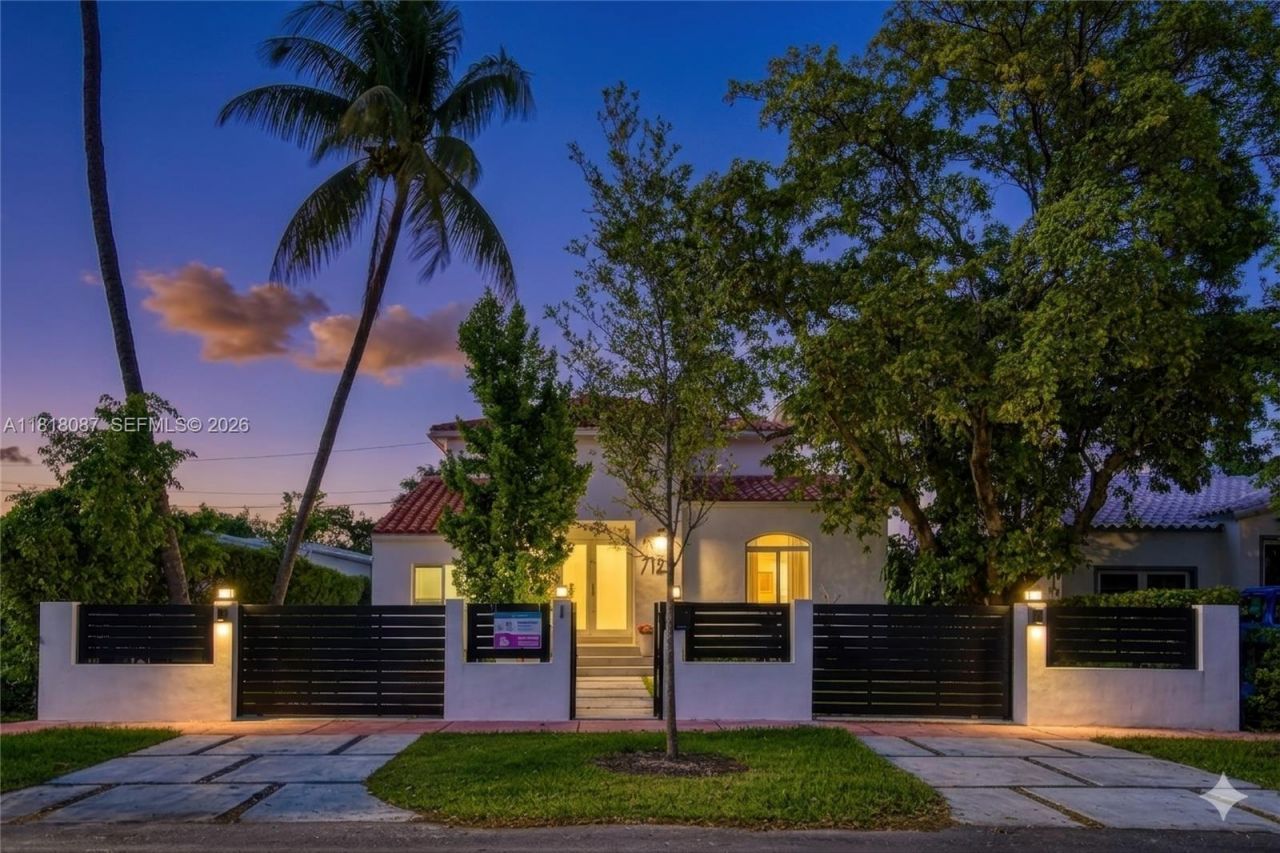 719 W 51st St, Miami Beach, FL 33140 Photo