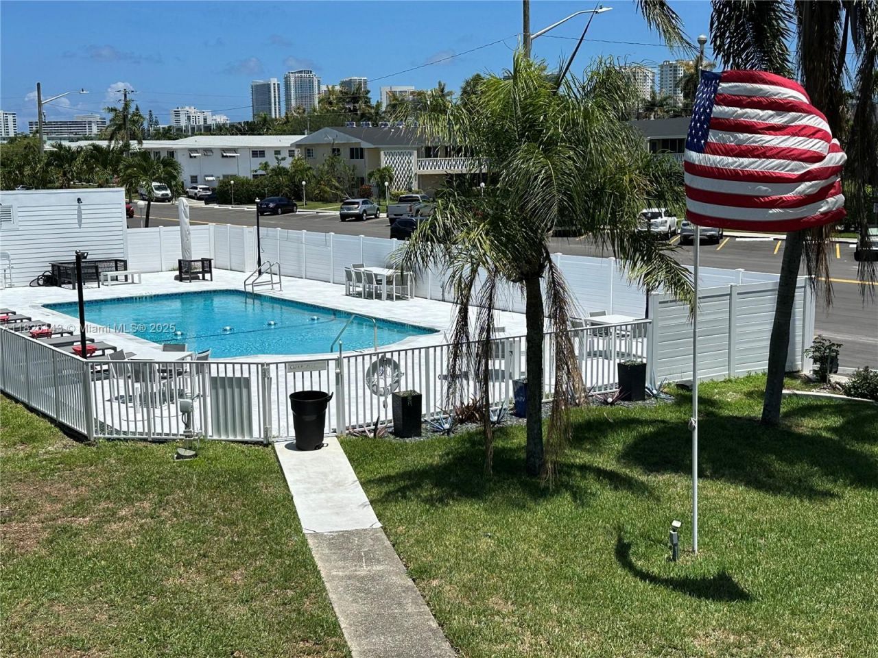 801 Atlantic Shores Blvd, Unit 207, Hallandale Beach, FL 33009 Photo