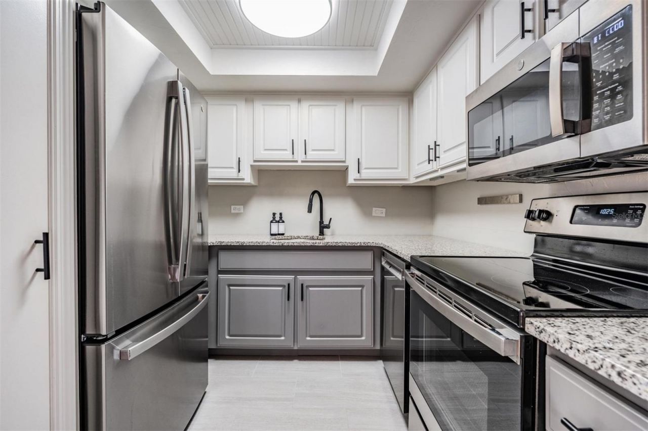 2901 26th Street W, Unit 301, Bradenton, FL 34205 Photo