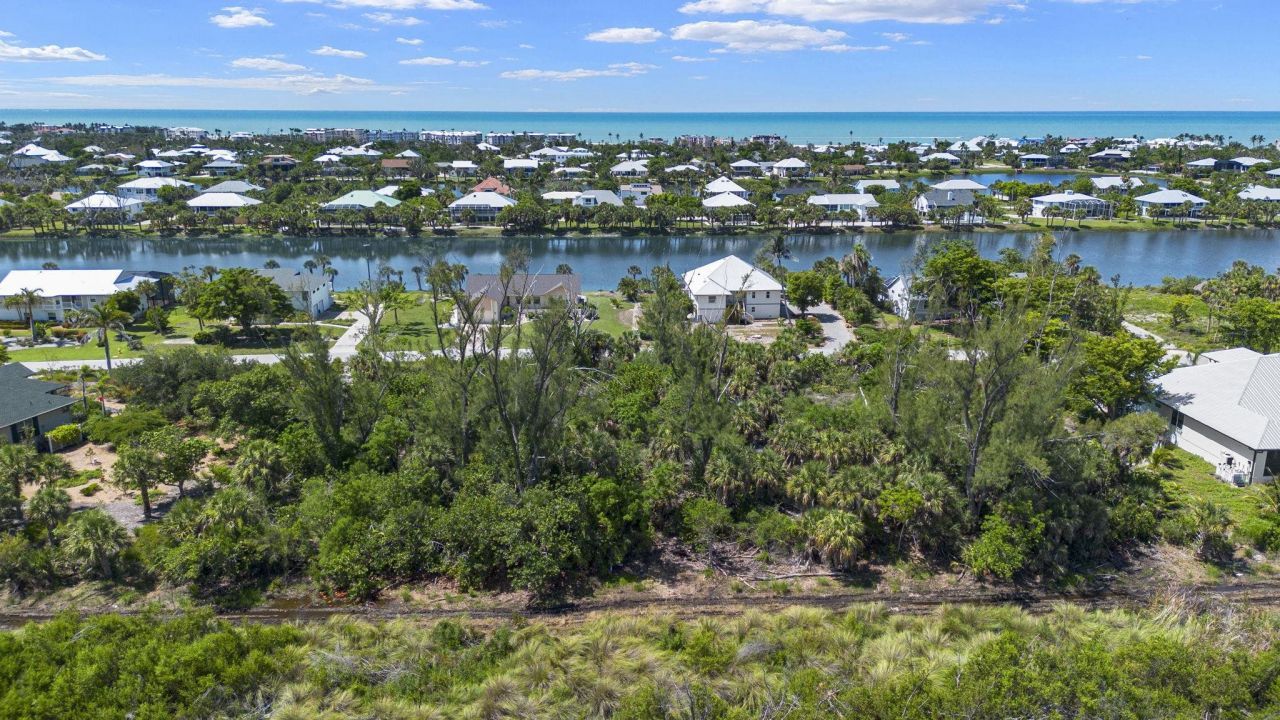 554 Lake Murex Cir, Sanibel, FL 33957 Photo