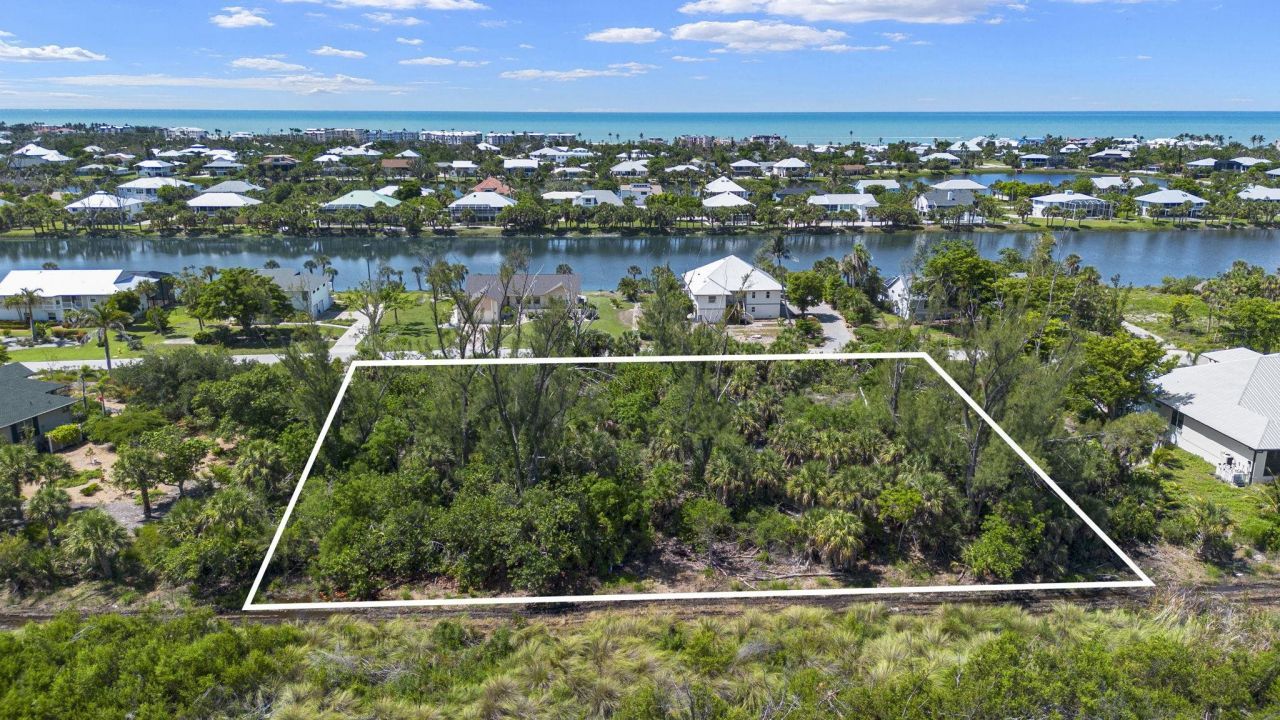 554 Lake Murex Cir, Sanibel, FL 33957 Photo