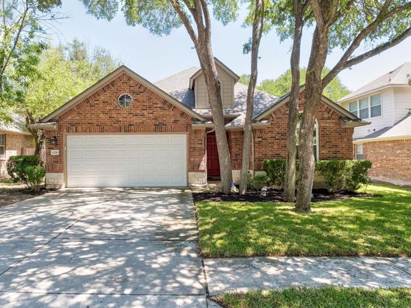 128 Clarence CT, Buda, TX 78610