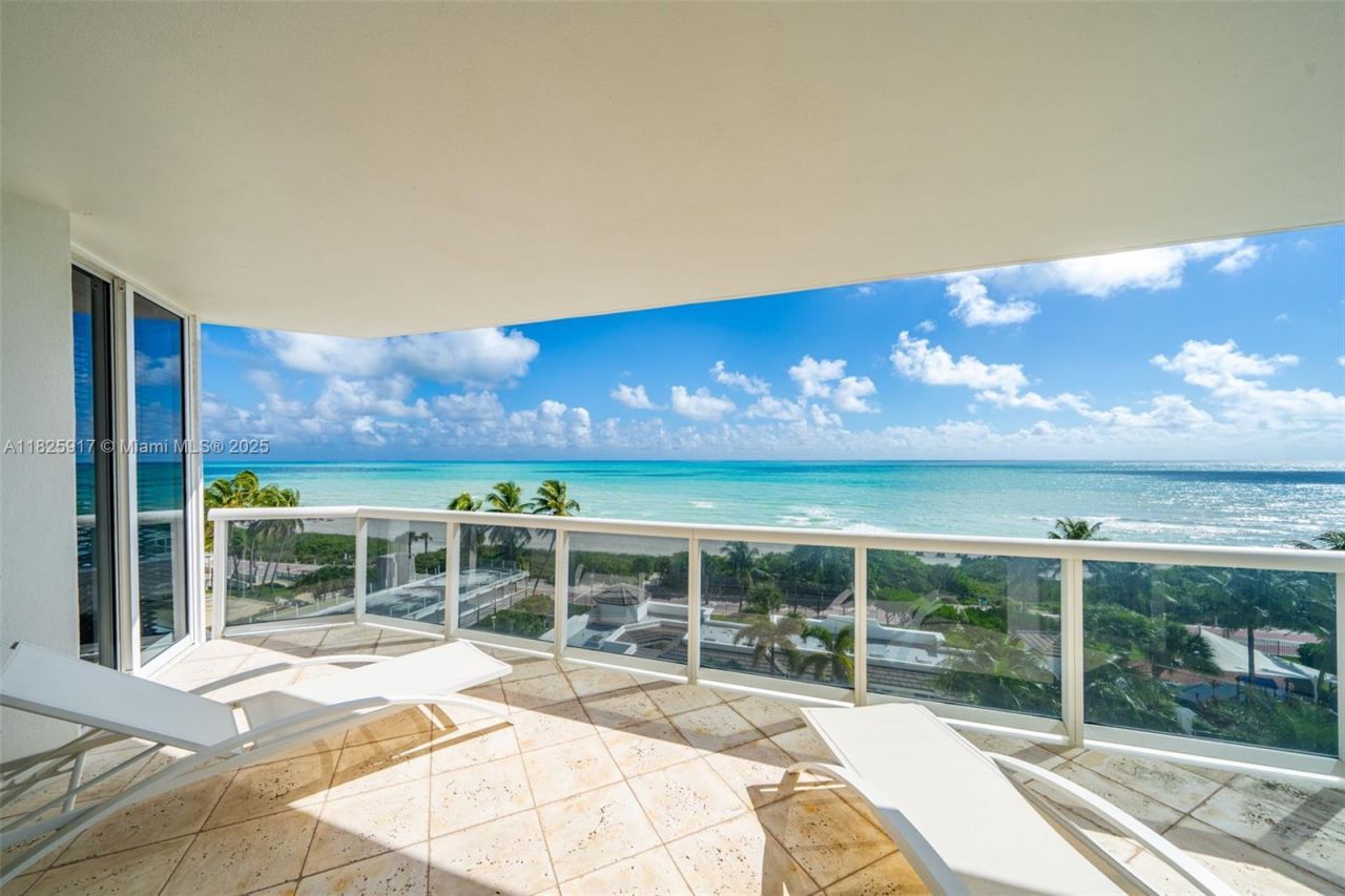 4779 Collins Ave, Unit 702, Miami Beach, FL 33140 Photo