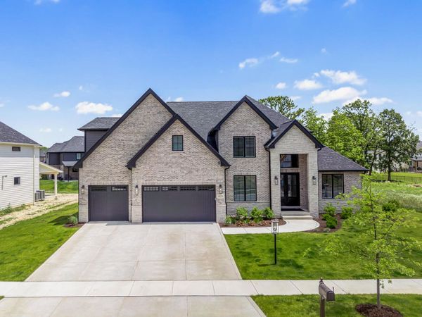 9533 Tall Grass Trail, St. John, IN 46373