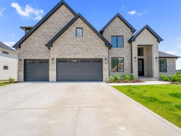 9533 Tall Grass Trail, St. John, IN 46373