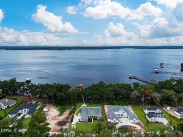 330 HALLOWES Cove, St. Johns, FL 32259