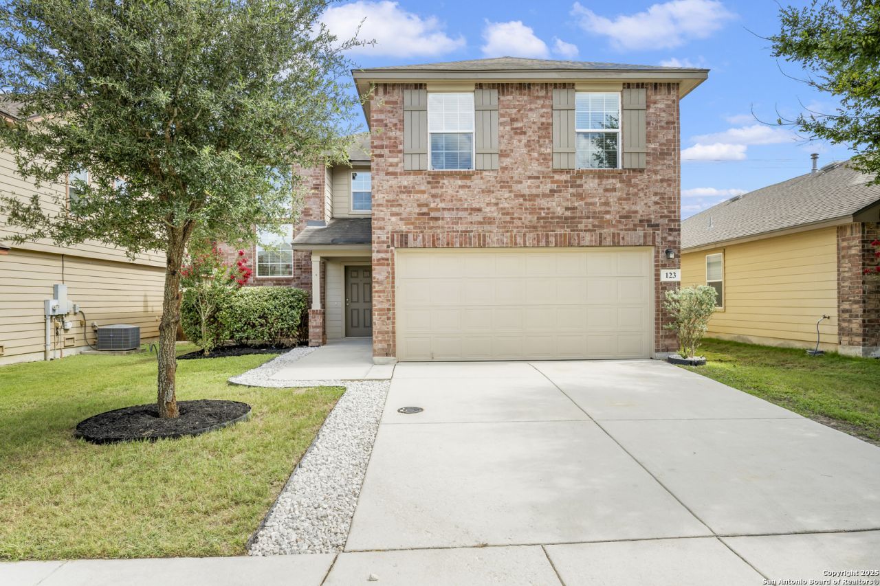 123 Lina, Boerne, TX 78015 Main Photo