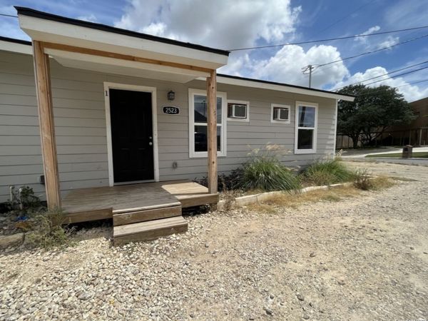 2523 OBSERVATION DR, Unit W, San Antonio, TX 78227