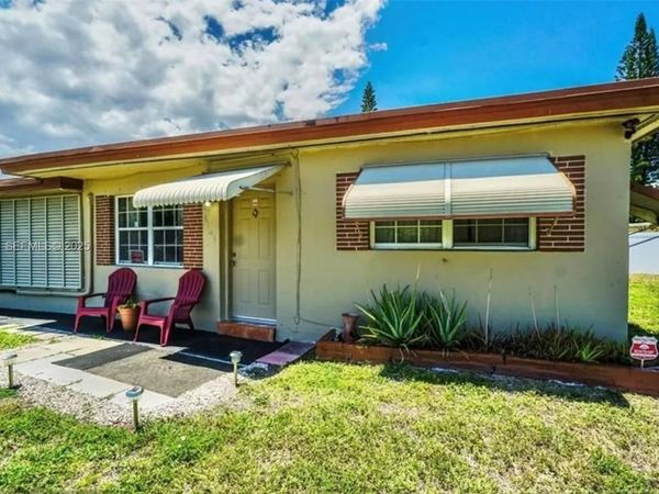 6103 Monroe St, Hollywood, FL 33023