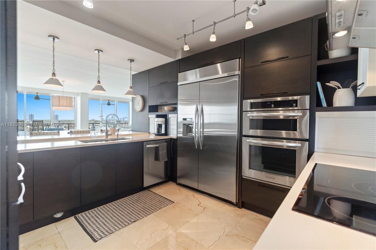 17050 N Bay Rd, Unit PH1201, Sunny Isles Beach, FL 33160 Photo