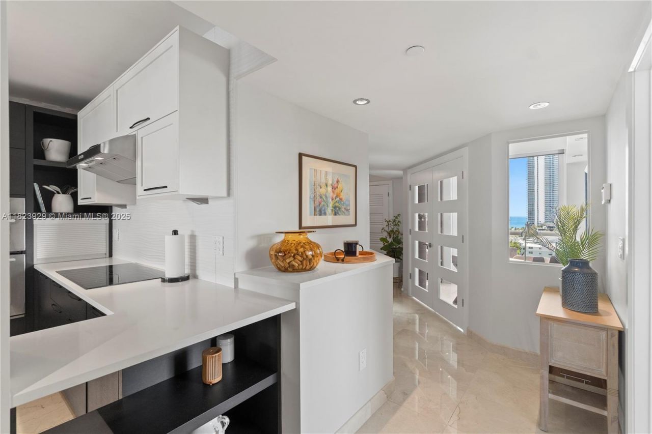 17050 N Bay Rd, Unit PH1201, Sunny Isles Beach, FL 33160 Photo