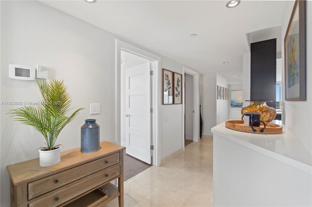 17050 N Bay Rd, Unit PH1201, Sunny Isles Beach, FL 33160 Photo