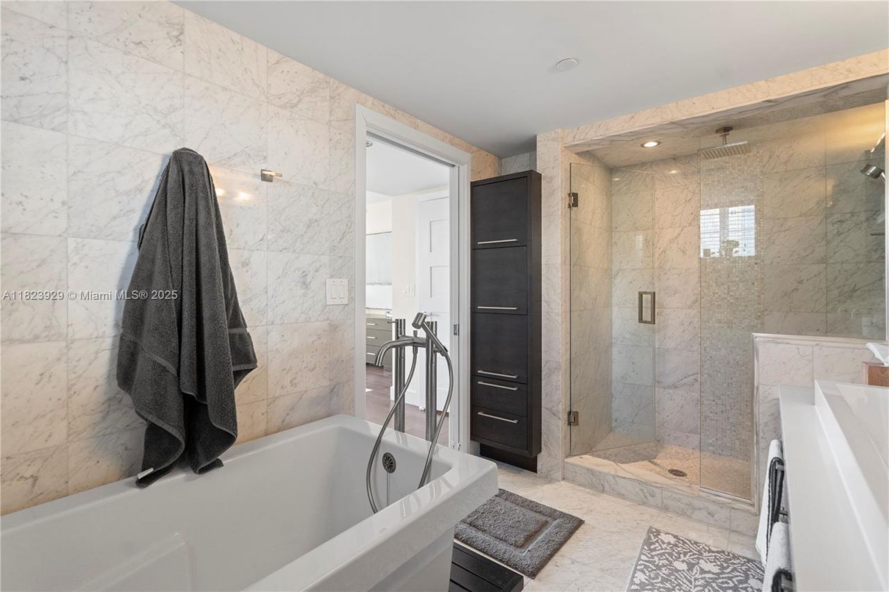 17050 N Bay Rd, Unit PH1201, Sunny Isles Beach, FL 33160 Photo