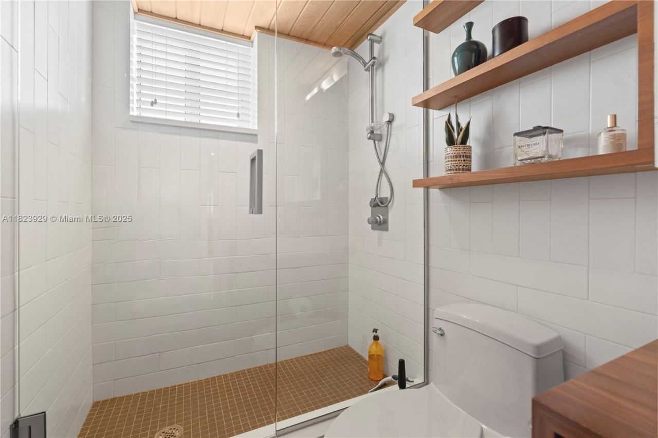 17050 N Bay Rd, Unit PH1201, Sunny Isles Beach, FL 33160 Photo