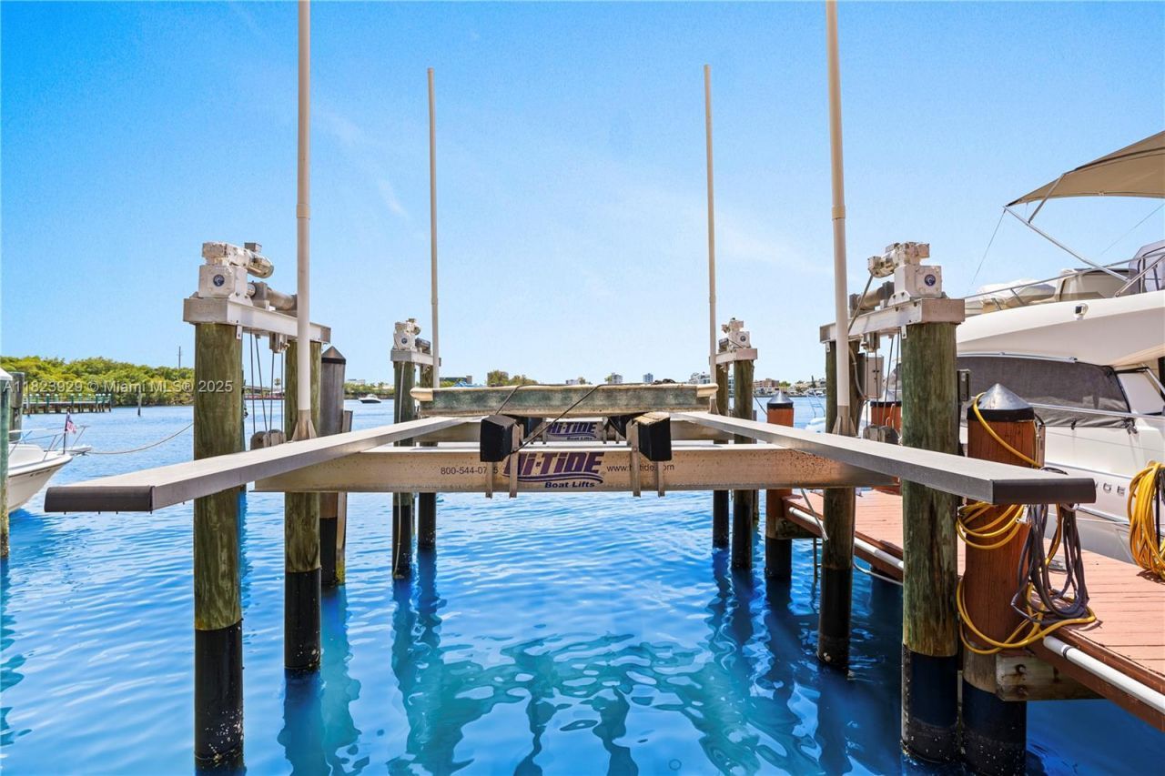 17050 N Bay Rd, Unit PH1201, Sunny Isles Beach, FL 33160 Photo