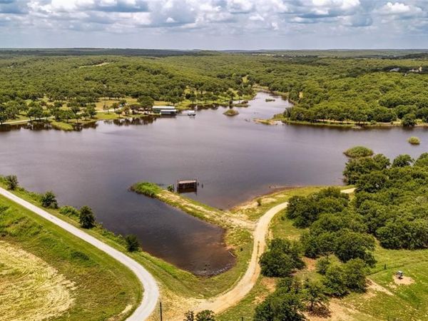 380 PR 297, Bowie, TX 76230