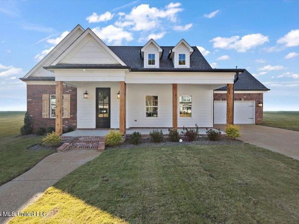 1347 Creekside Lane, Hernando, MS 38632