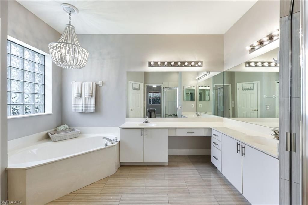 697 Crossfield Cir, Naples, FL 34104 Photo