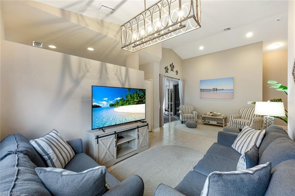 697 Crossfield Cir, Naples, FL 34104 Photo