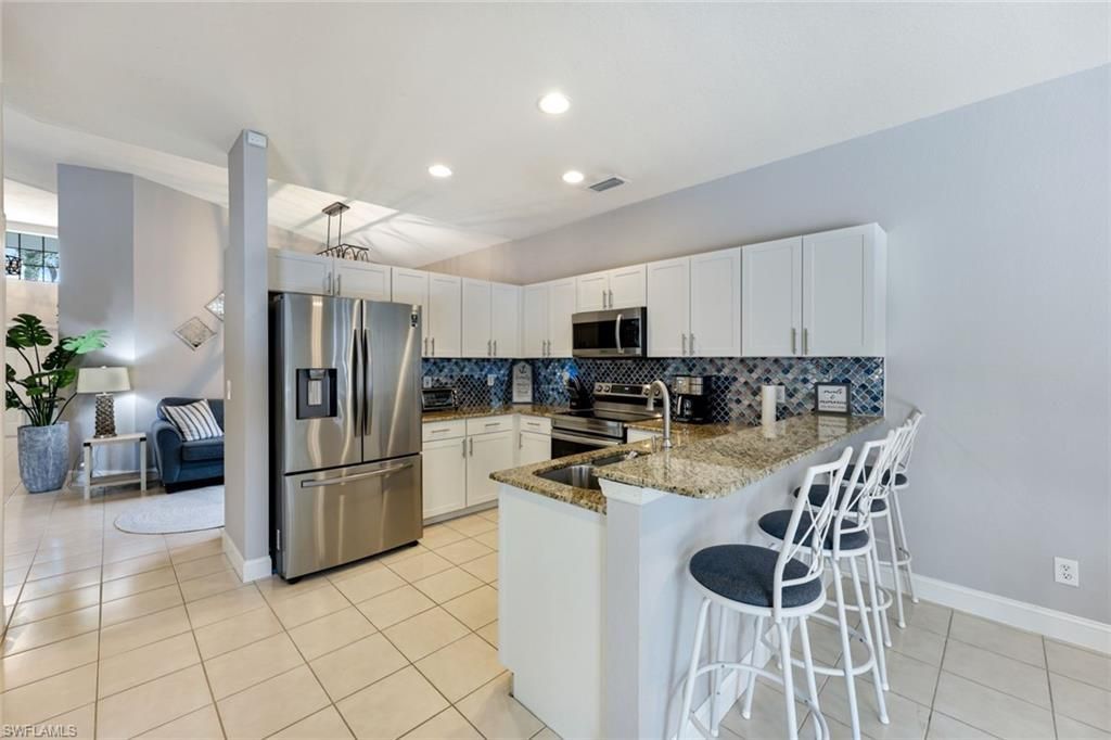 697 Crossfield Cir, Naples, FL 34104 Photo