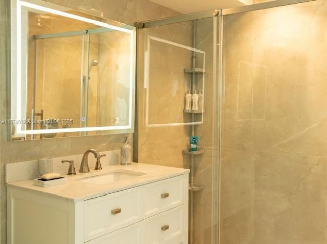 1100 West Ave, Unit 510, Miami Beach, FL 33139 Photo