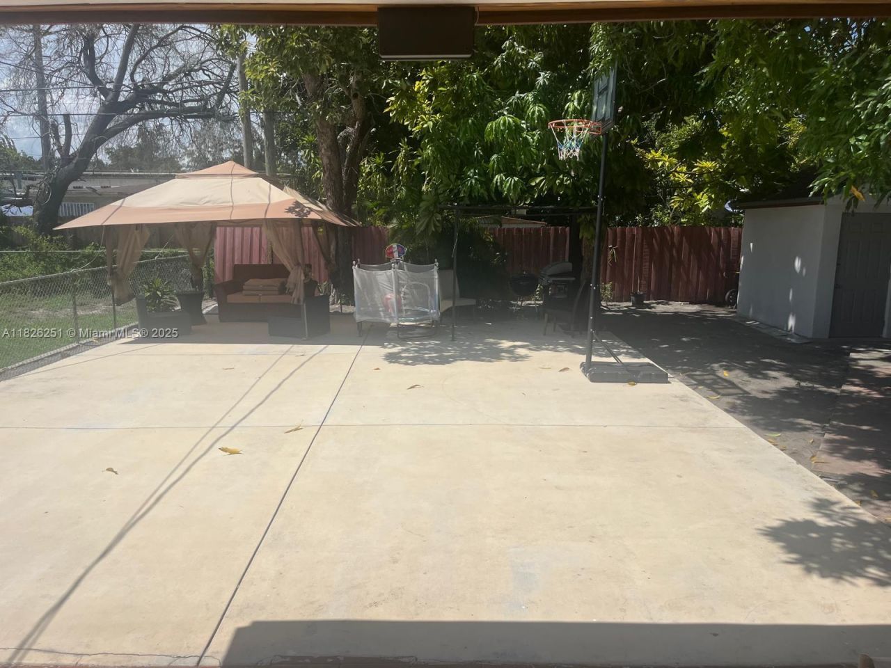 217 E 20th St, Hialeah, FL 33010 Photo