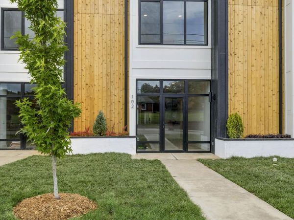 1533 Pactolas Road, Unit 102, Johnson City, TN 37604