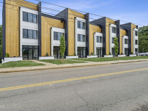 1533 Pactolas Road, Unit 104, Johnson City, TN 37604