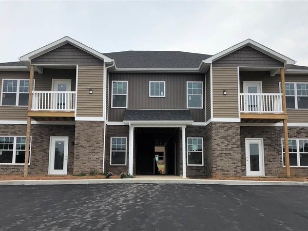 221 Spring Creek Avenue, Bowling Green, KY 42101