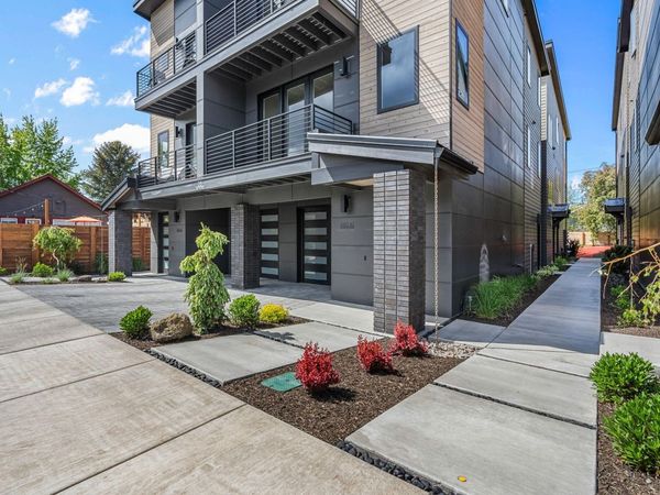 26 NW McCann Avenue, UNIT 4, Bend, OR 97703