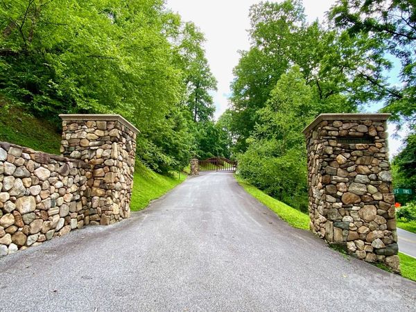 129 High Cliffs Trail, Black Mountain, NC 28711