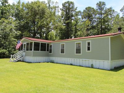 131 Gloverville Lane, Round O, SC 29474