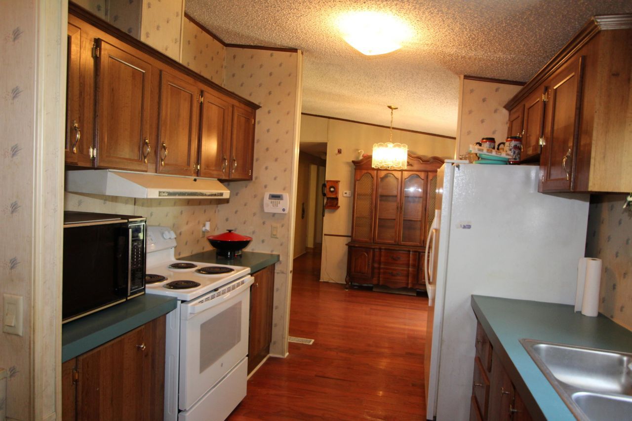 131 Gloverville Lane Photo 17