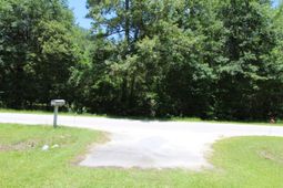 131 Gloverville Lane photo 4