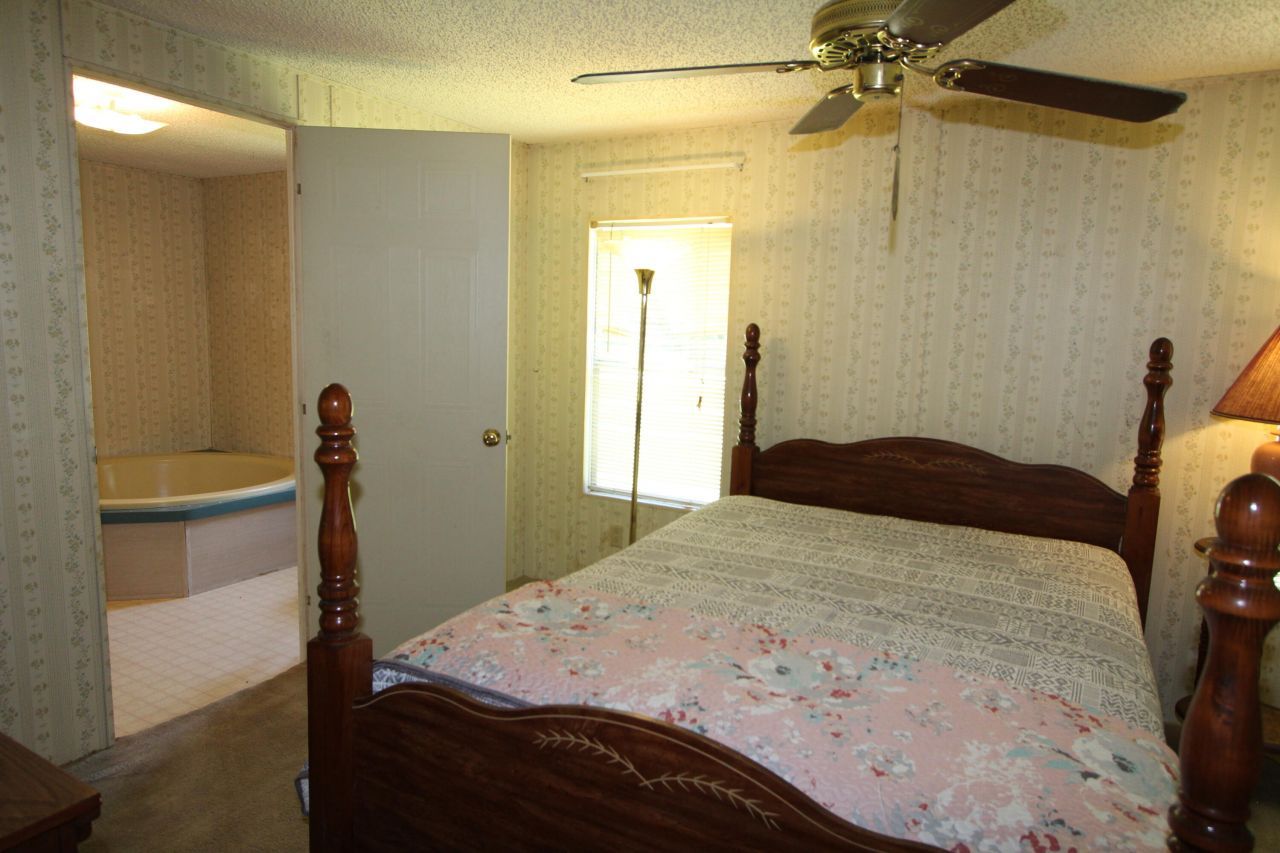 131 Gloverville Lane Photo 24