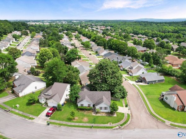 213 Hollington Drive, Huntsville, AL 35811