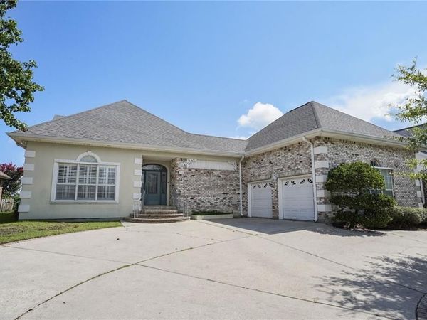 56 OAK TREE Drive, Slidell, LA 70458