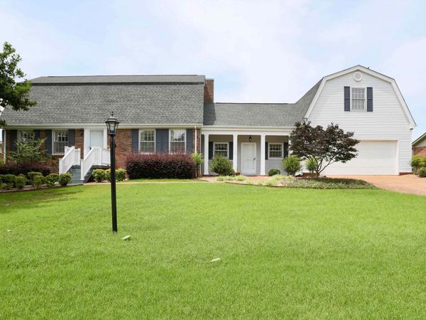1903 Edwards Ave, Muscle Shoals, AL 35661