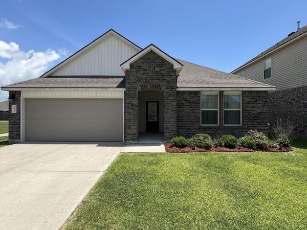 127 Abbeywood Court, Youngsville, LA 70592