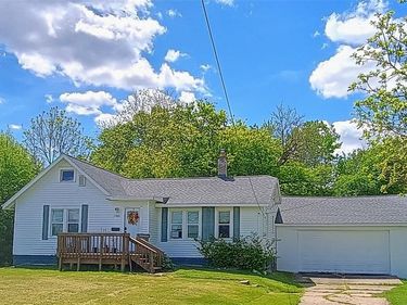 1460 S Dye Road, Flint, MI 48532