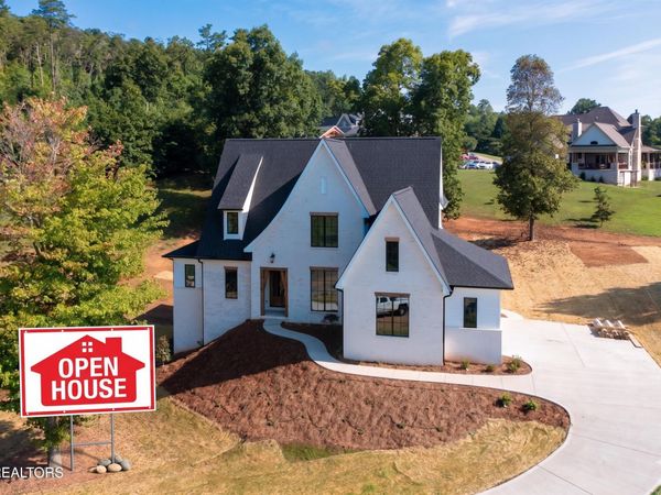 828 Berkley Court, Seymour, TN 37865