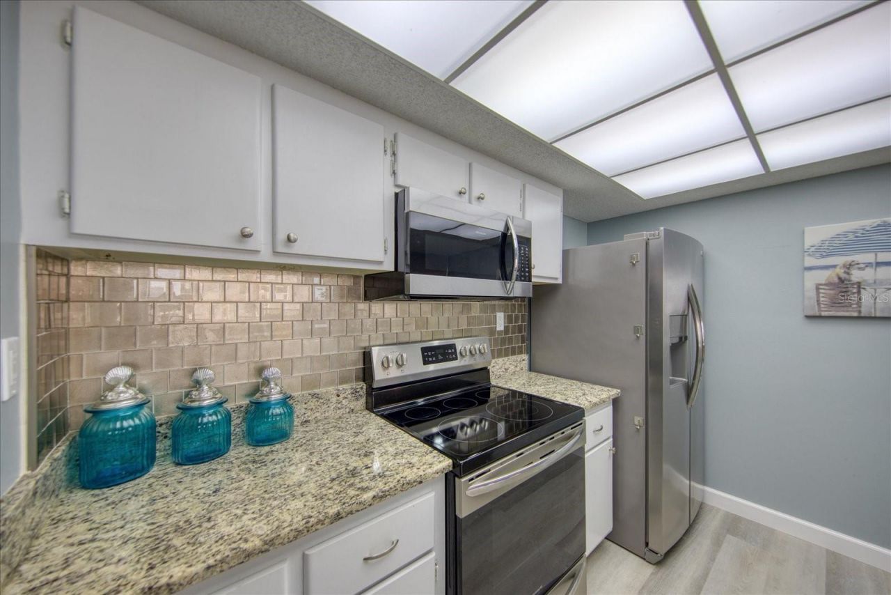440 S Gulfview Boulevard, Unit 701, Clearwater Beach, FL 33767 Photo