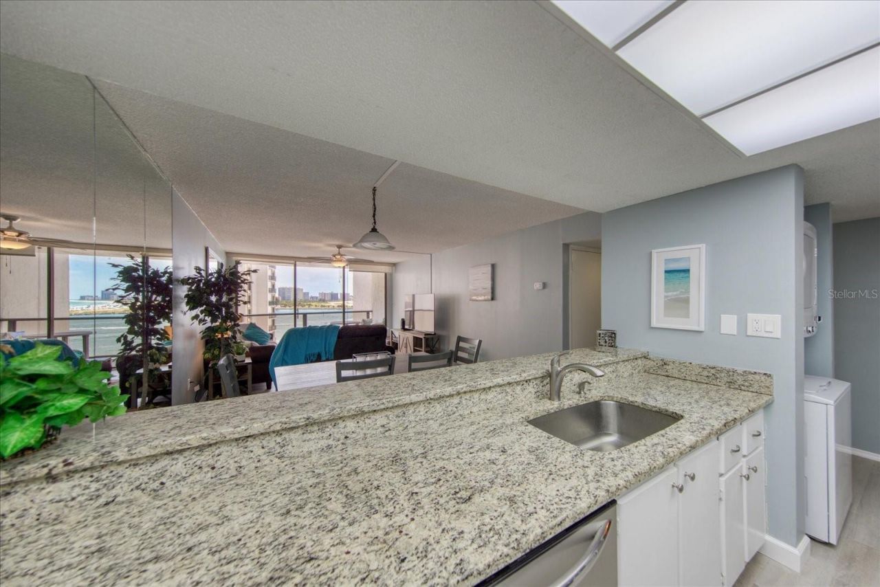 440 S Gulfview Boulevard, Unit 701, Clearwater Beach, FL 33767 Photo