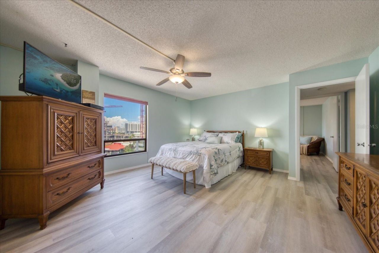 440 S Gulfview Boulevard, Unit 701, Clearwater Beach, FL 33767 Photo
