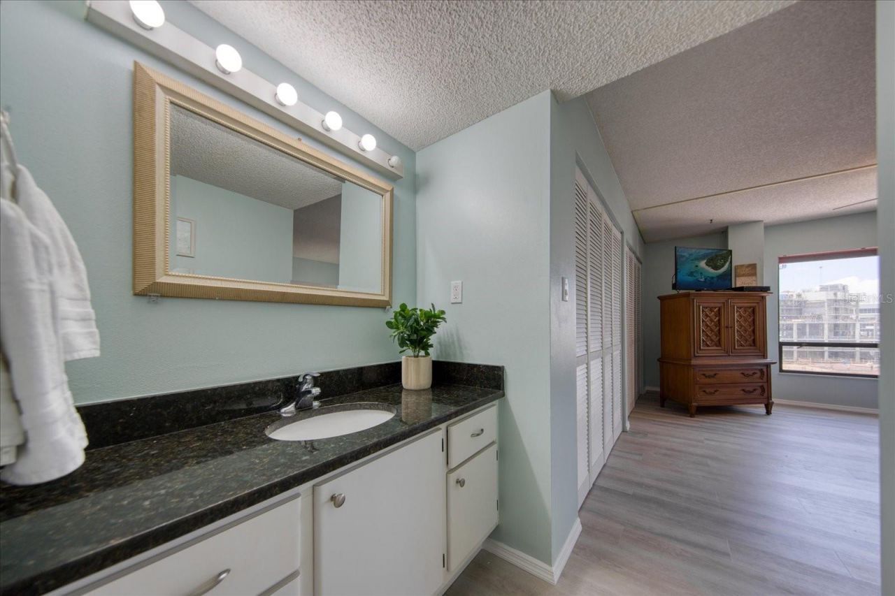 440 S Gulfview Boulevard, Unit 701, Clearwater Beach, FL 33767 Photo