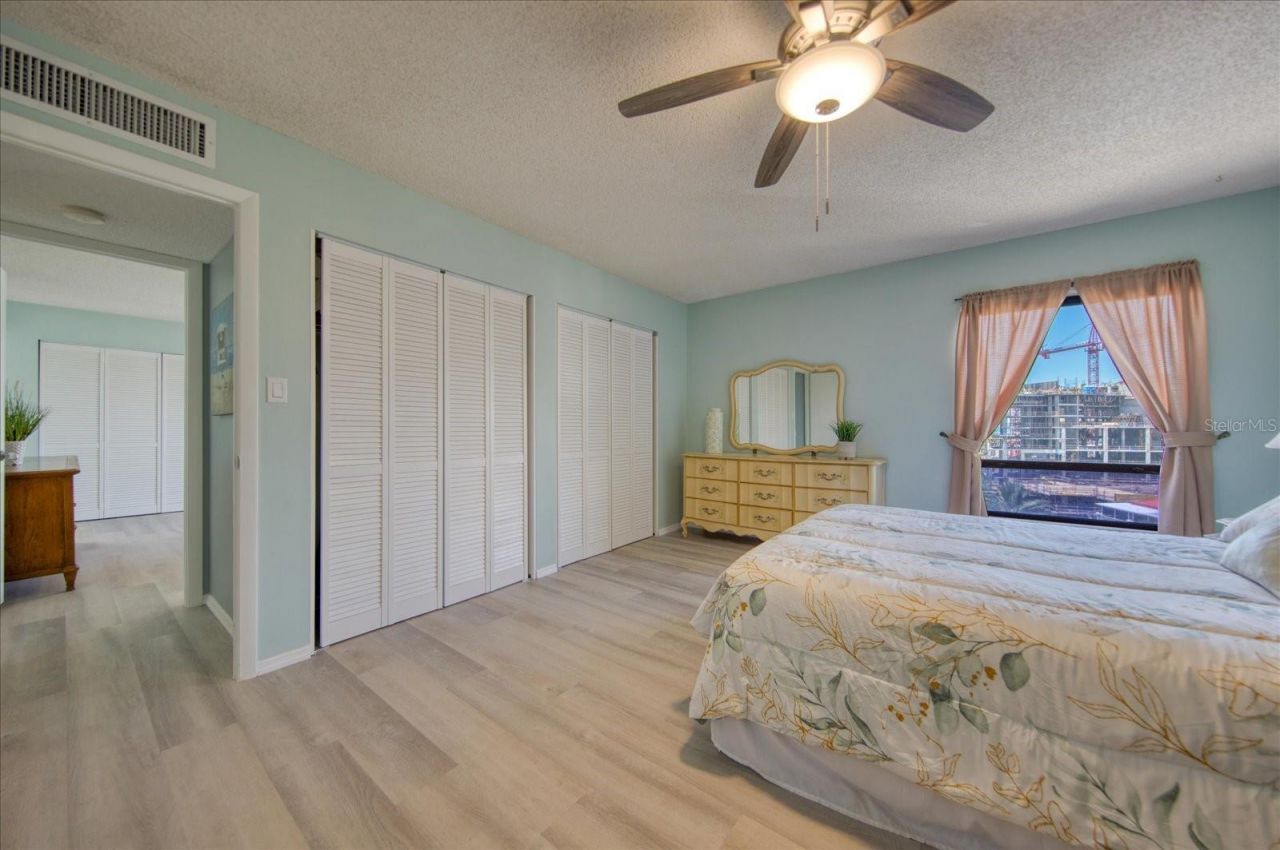 440 S Gulfview Boulevard, Unit 701, Clearwater Beach, FL 33767 Photo